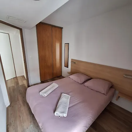 Appartement Vernet-Les-Bains شقة *